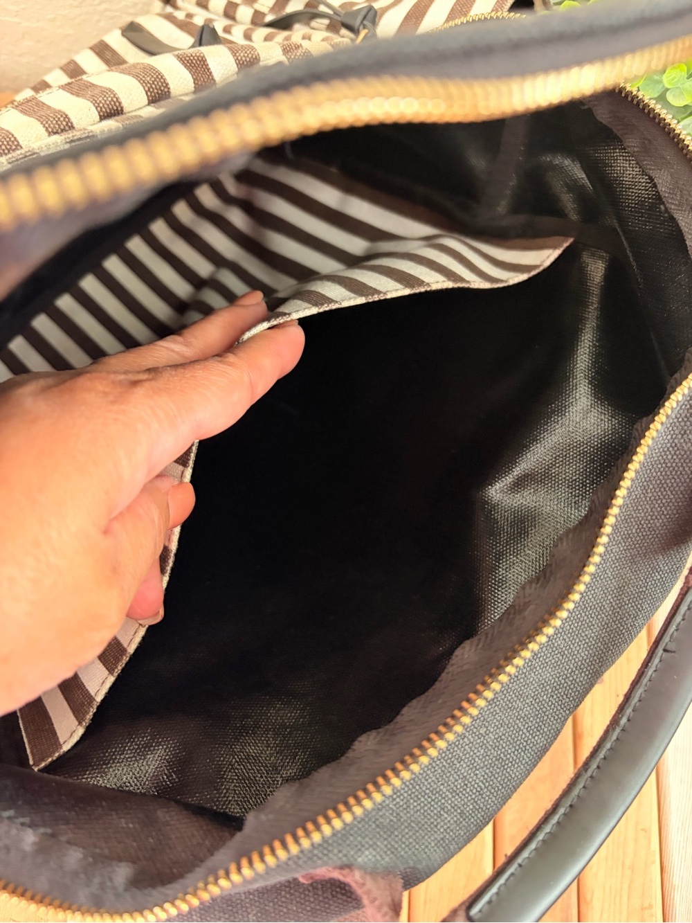Henri Bendel Brown Stripe Backpack, Travel Backpack, Structurally Excellent - Picture 10 of 13